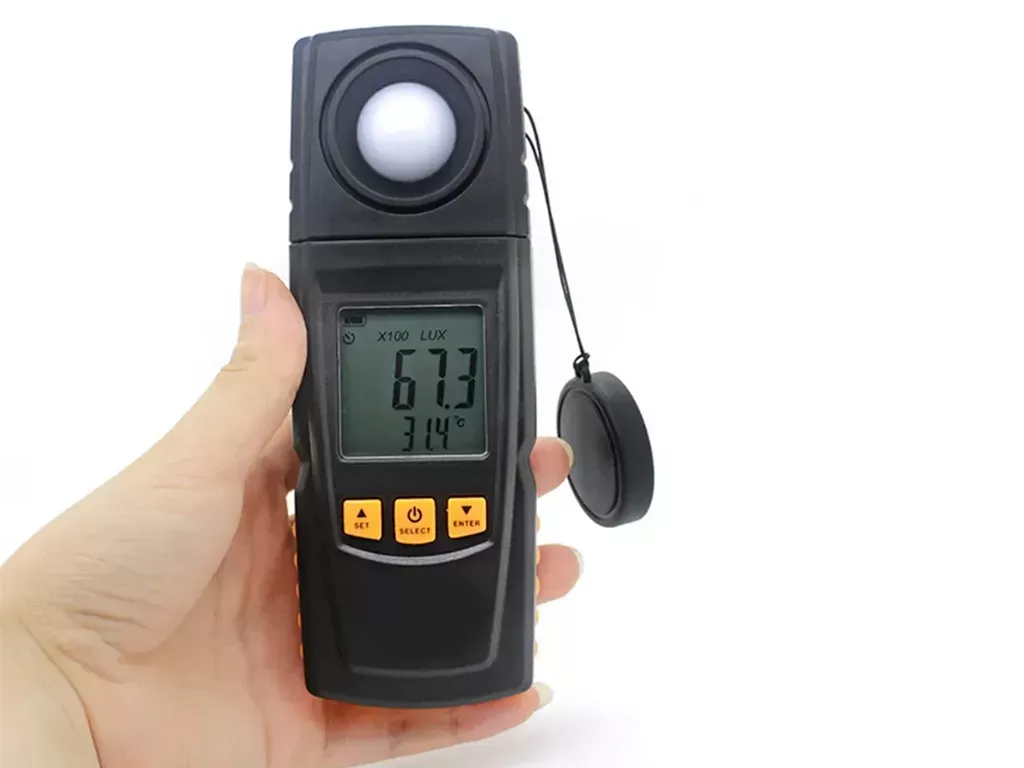 Làm thế nào để một người lắp đặt đèn đường năng lượng mặt trời?