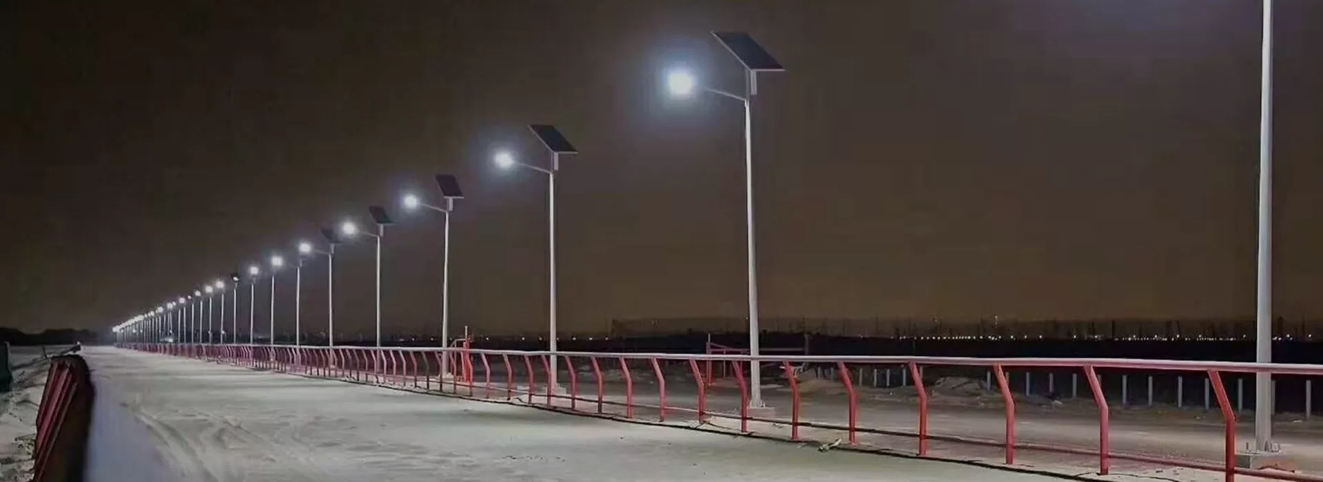 Ví dụ về đèn đường năng lượng mặt trời